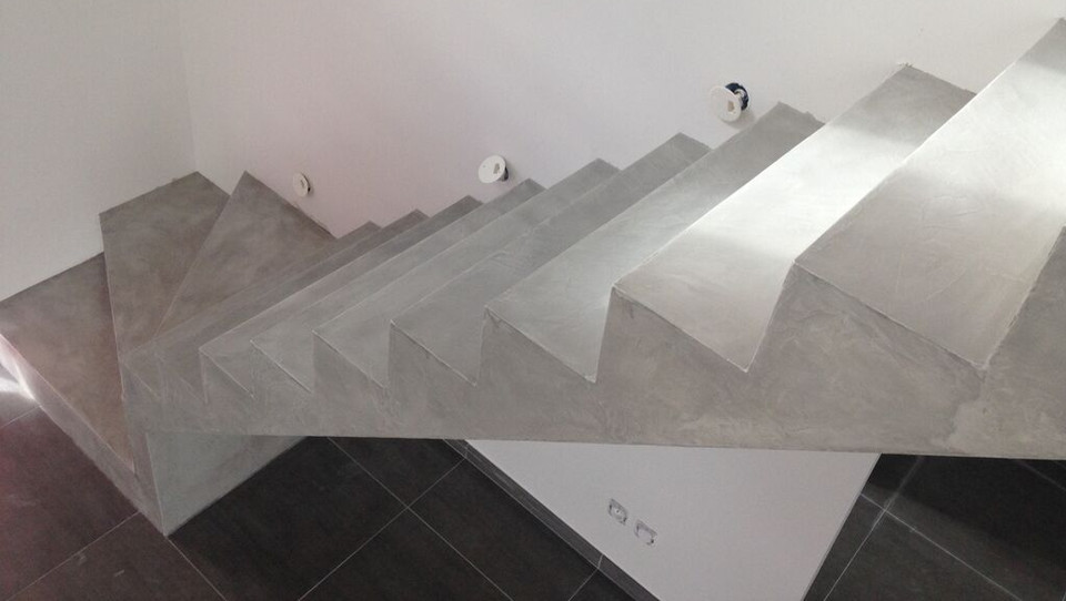 Kit béton ciré escalier à faire soi même Escalier Carrelage désign
